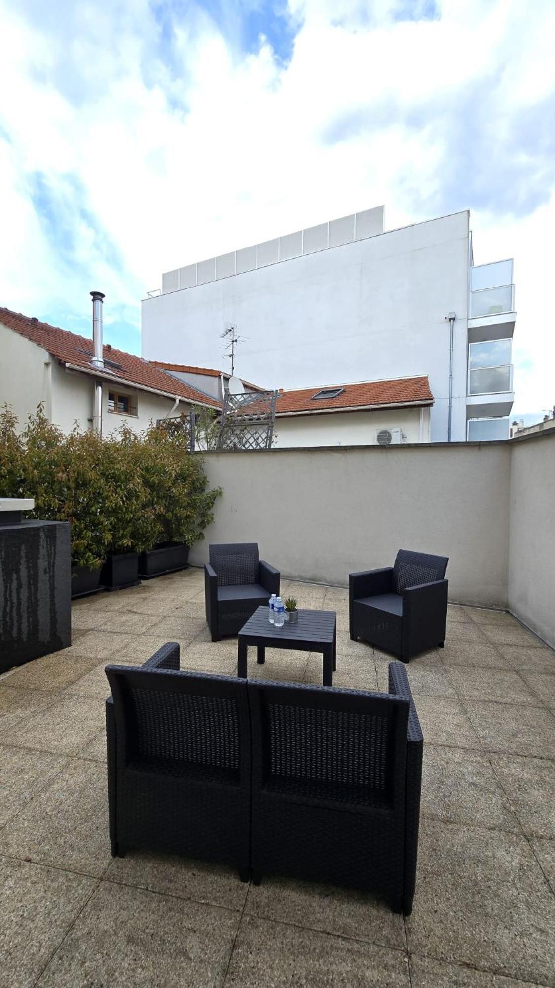 Residence Du Parc Vanves - Rooftop & Climatisation Exteriör bild